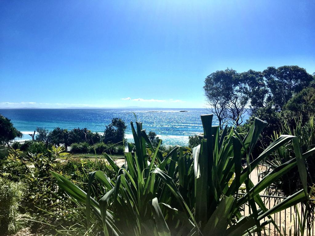 Stradbroke Island Beach Hotel Point Lookout Bagian luar foto