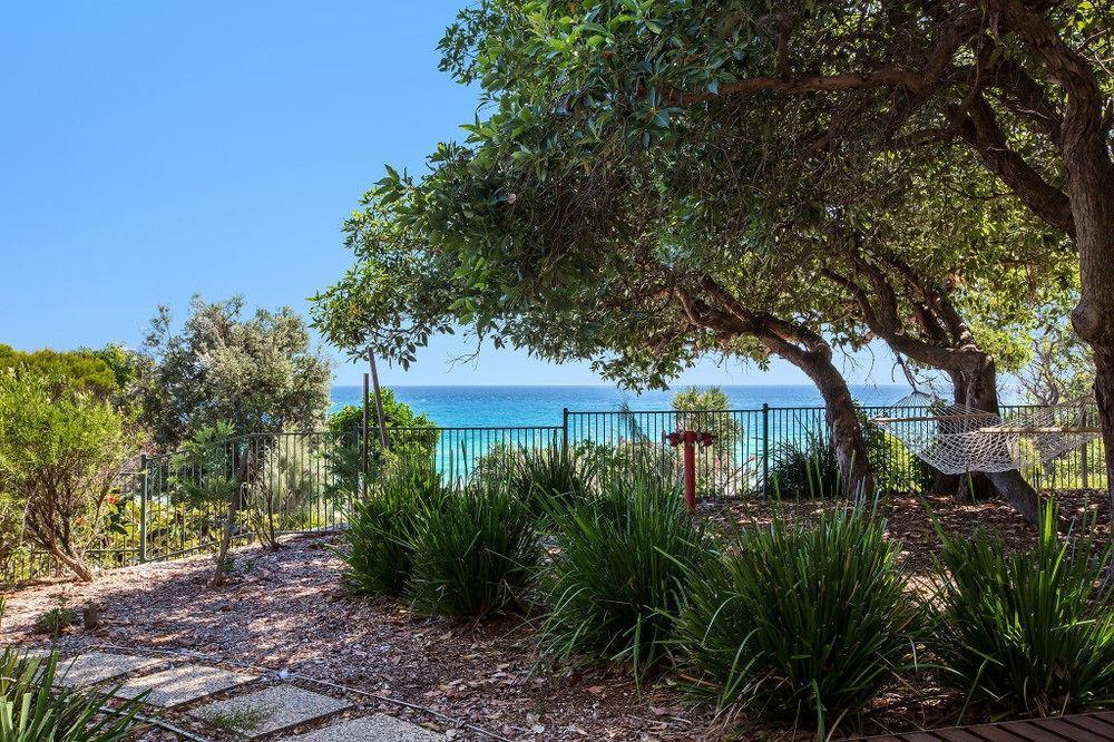 Stradbroke Island Beach Hotel Point Lookout Bagian luar foto