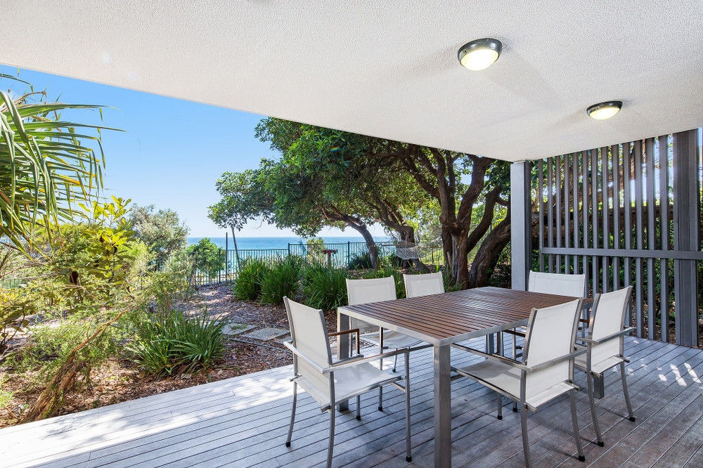 Stradbroke Island Beach Hotel Point Lookout Bagian luar foto